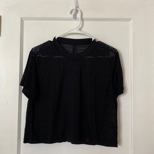 LULULEMON/ sheer striped cates t